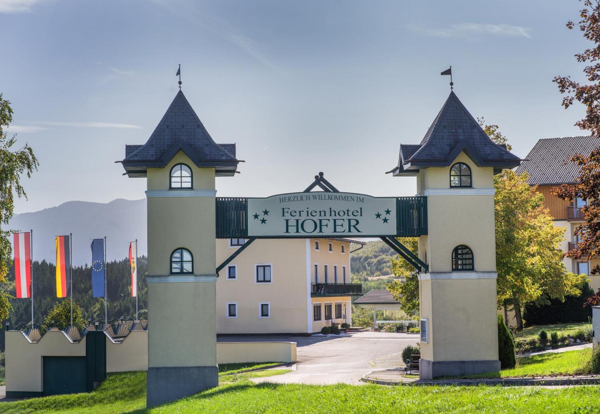 Ferienhotel Hofer Superior Strass im Attergau Bagian luar foto