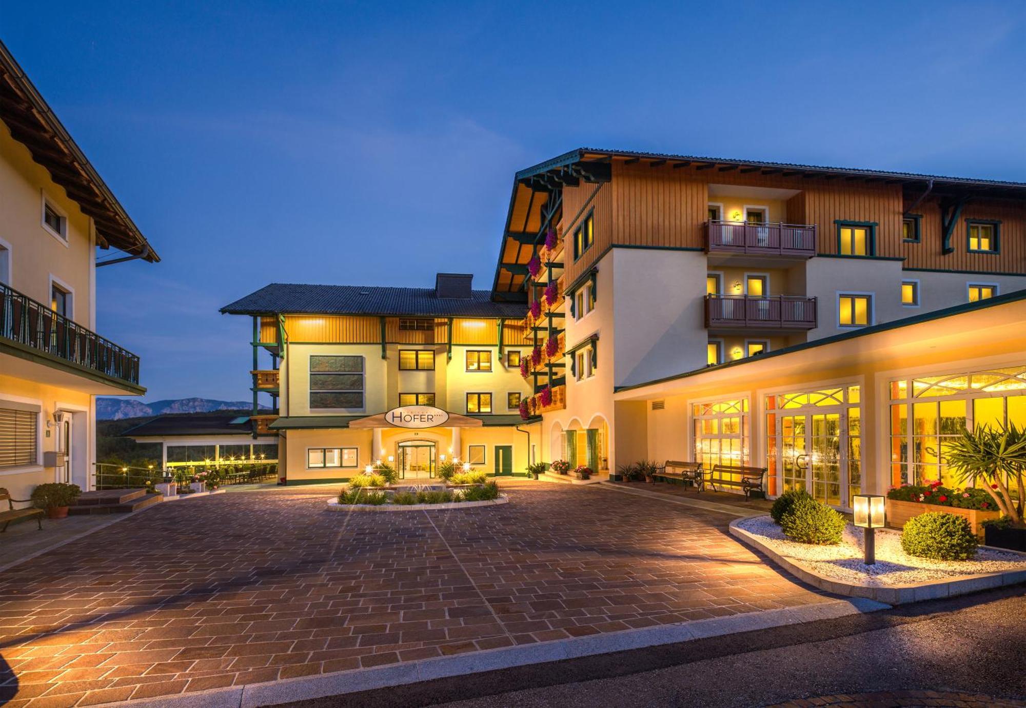 Ferienhotel Hofer Superior Strass im Attergau Bagian luar foto