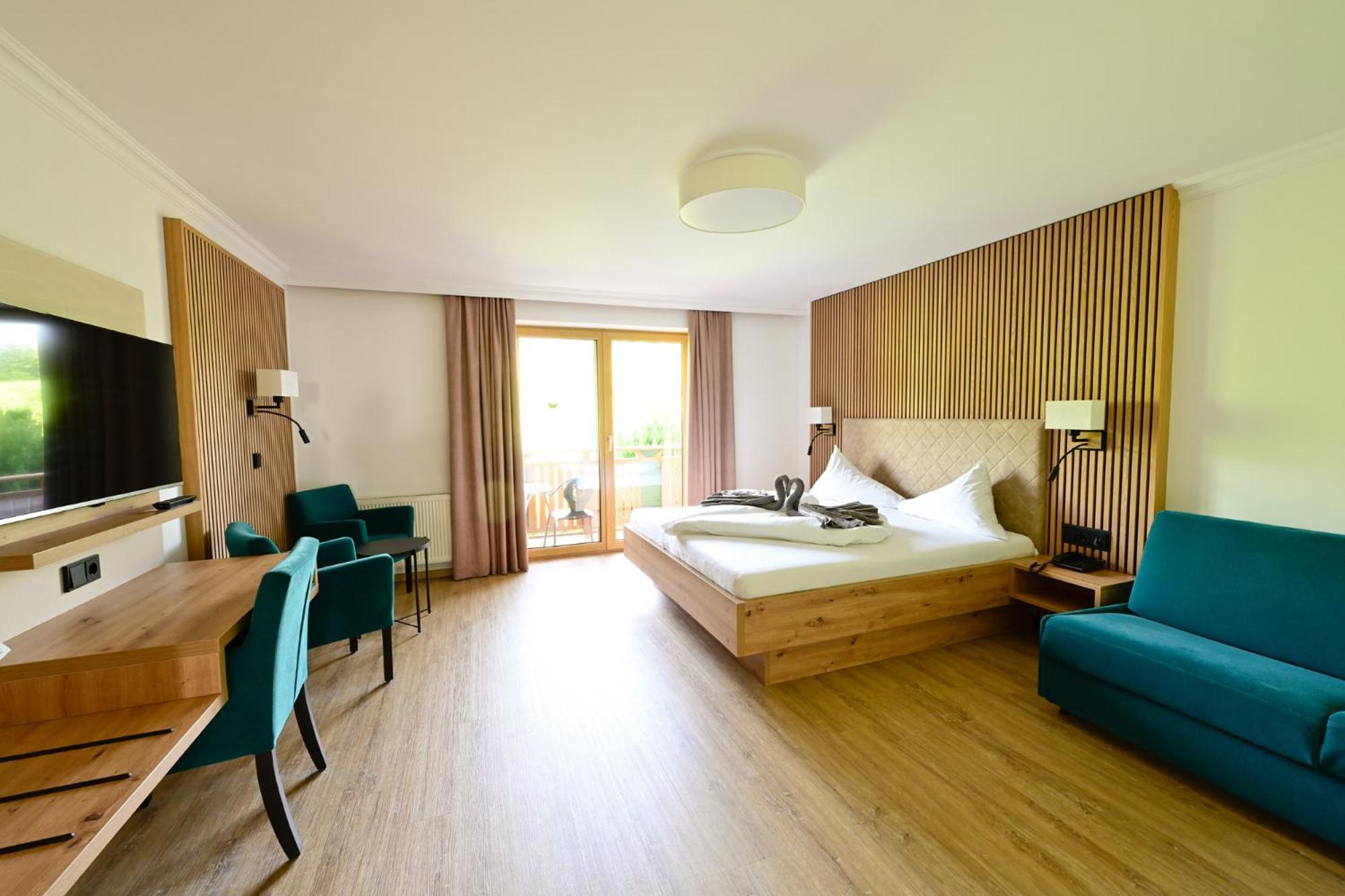 Ferienhotel Hofer Superior Strass im Attergau Bagian luar foto